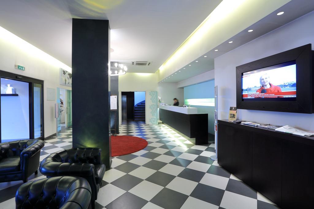 Hotel La Torretta Bollate Bagian luar foto